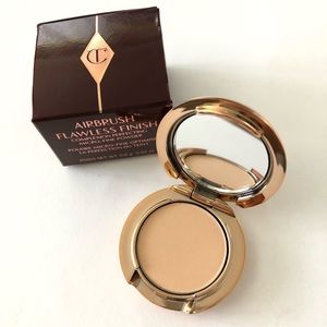 CHARLOTTE TILBURY Airbrush Flawless Finish Powder